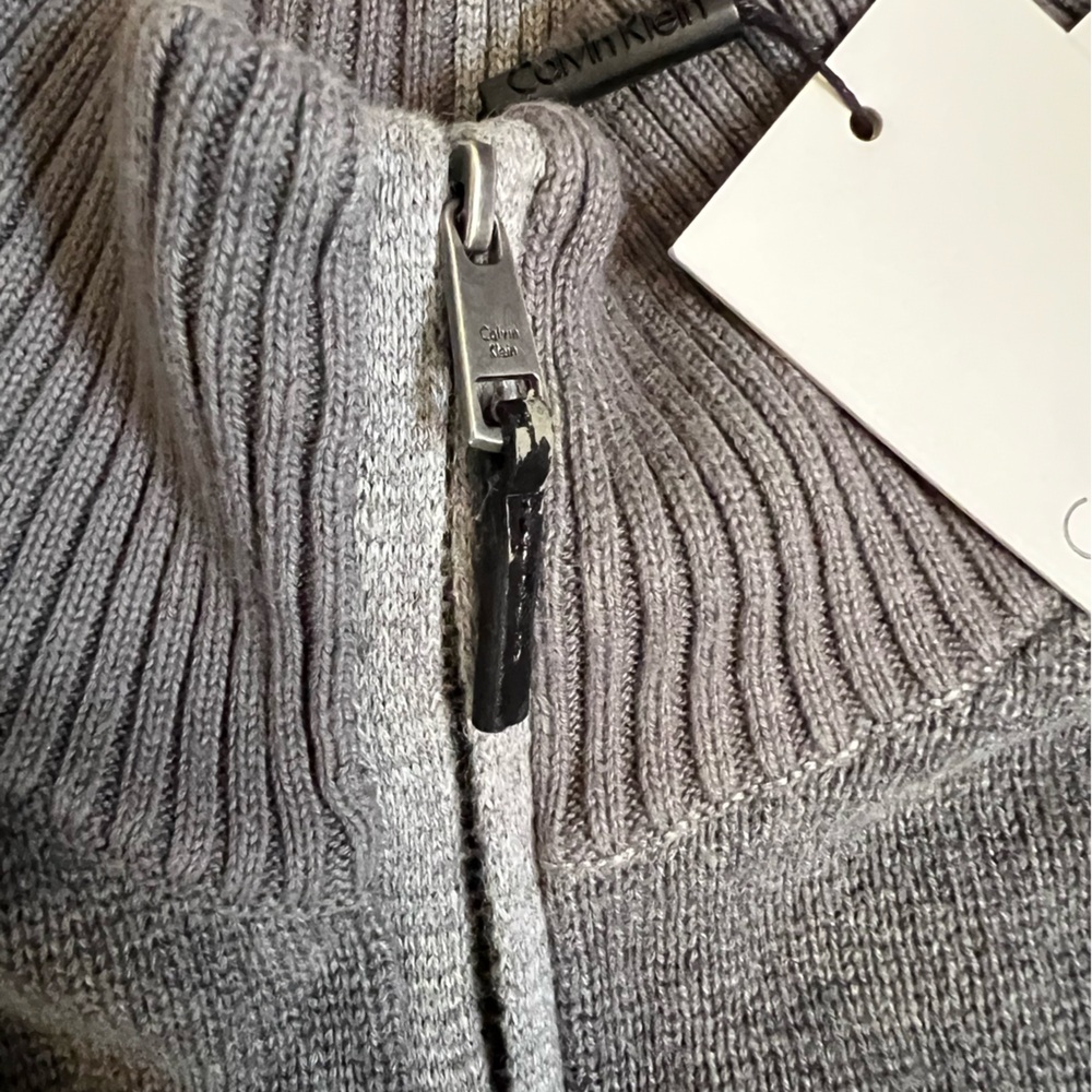 Calvin‎ Klein - Picture 6 of 10